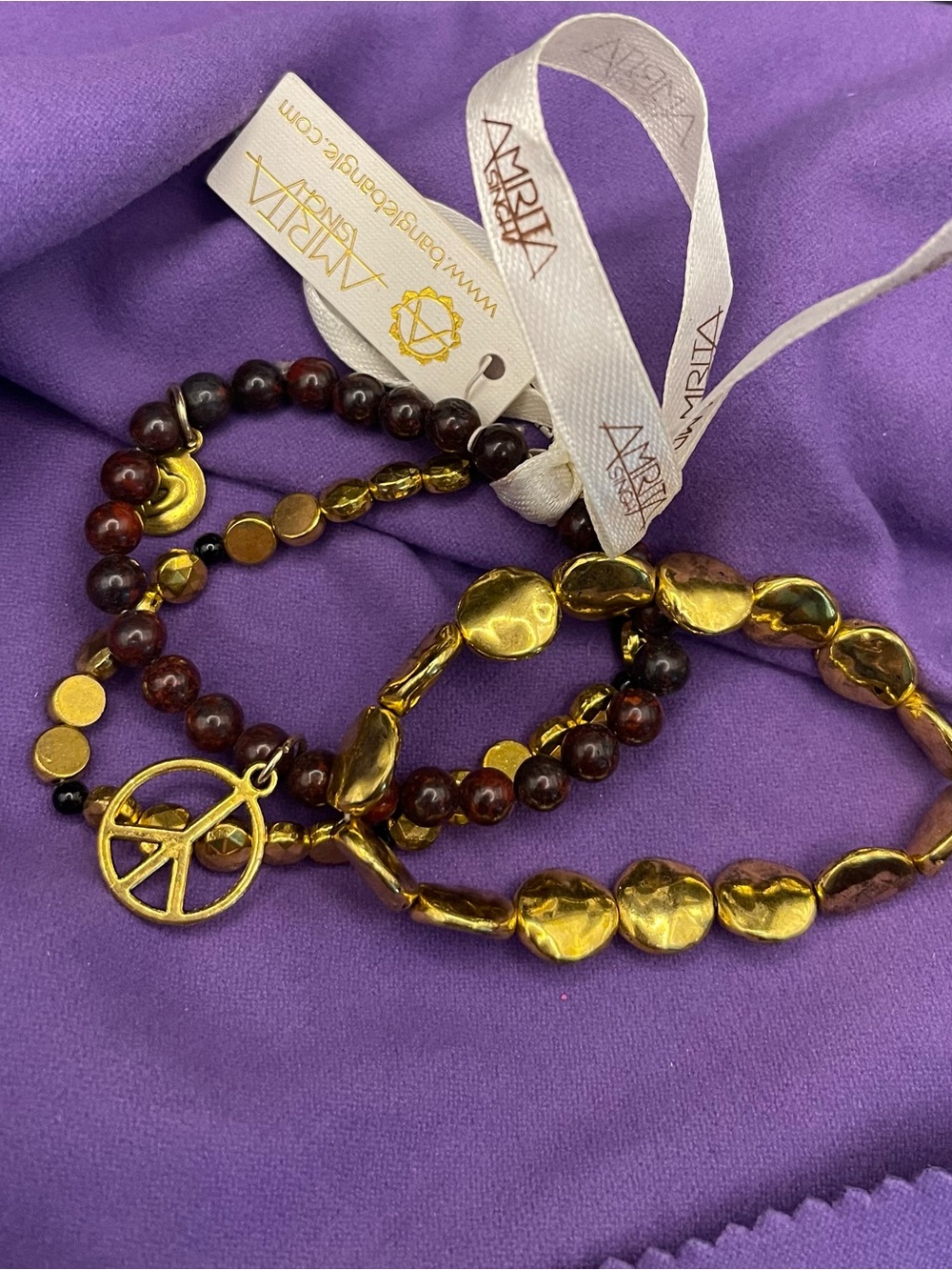 NWT Amrita Singh stretch, bracelet, set gold and grape with peace sign